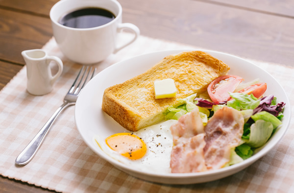 朝の目覚めにあうコーヒー